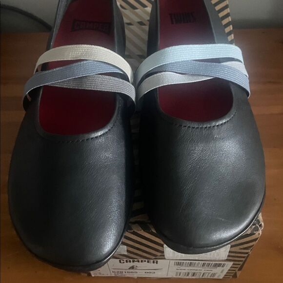 Camper Black Twist Ballet Flats Size 6 - Picture 3 of 10